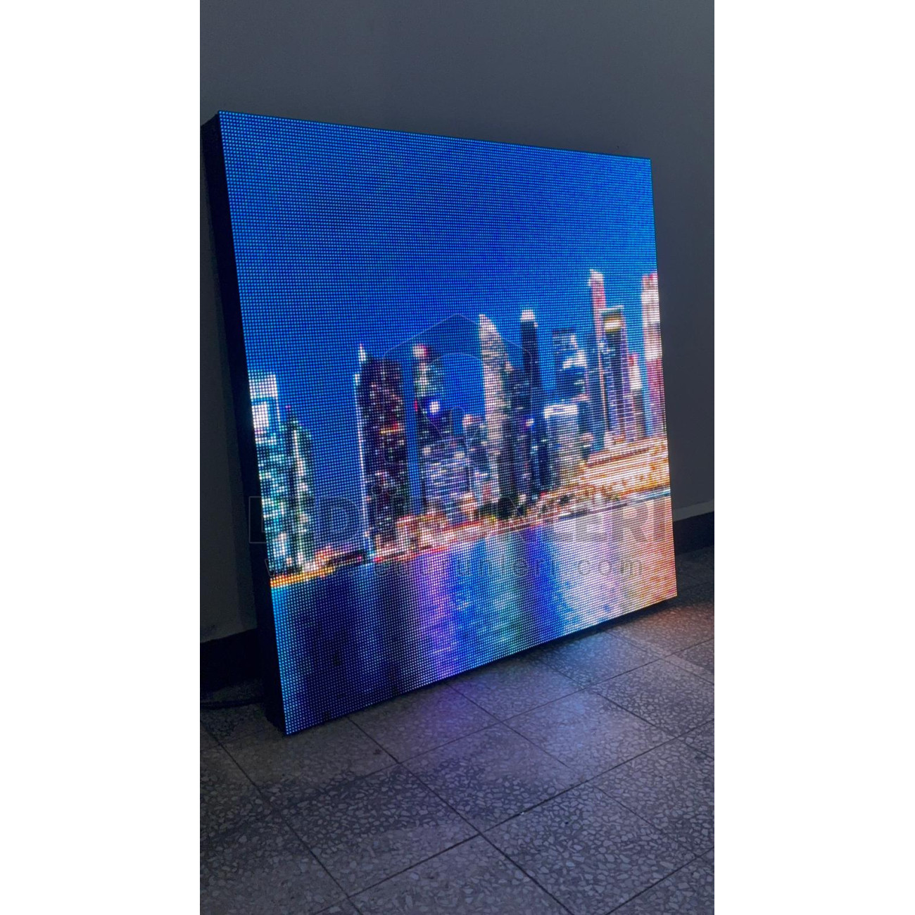 LEDLEN P5 RGB 96x96cm (1 metrekare) Dış Ortam (Su Geçirmez) Led Video Ekran