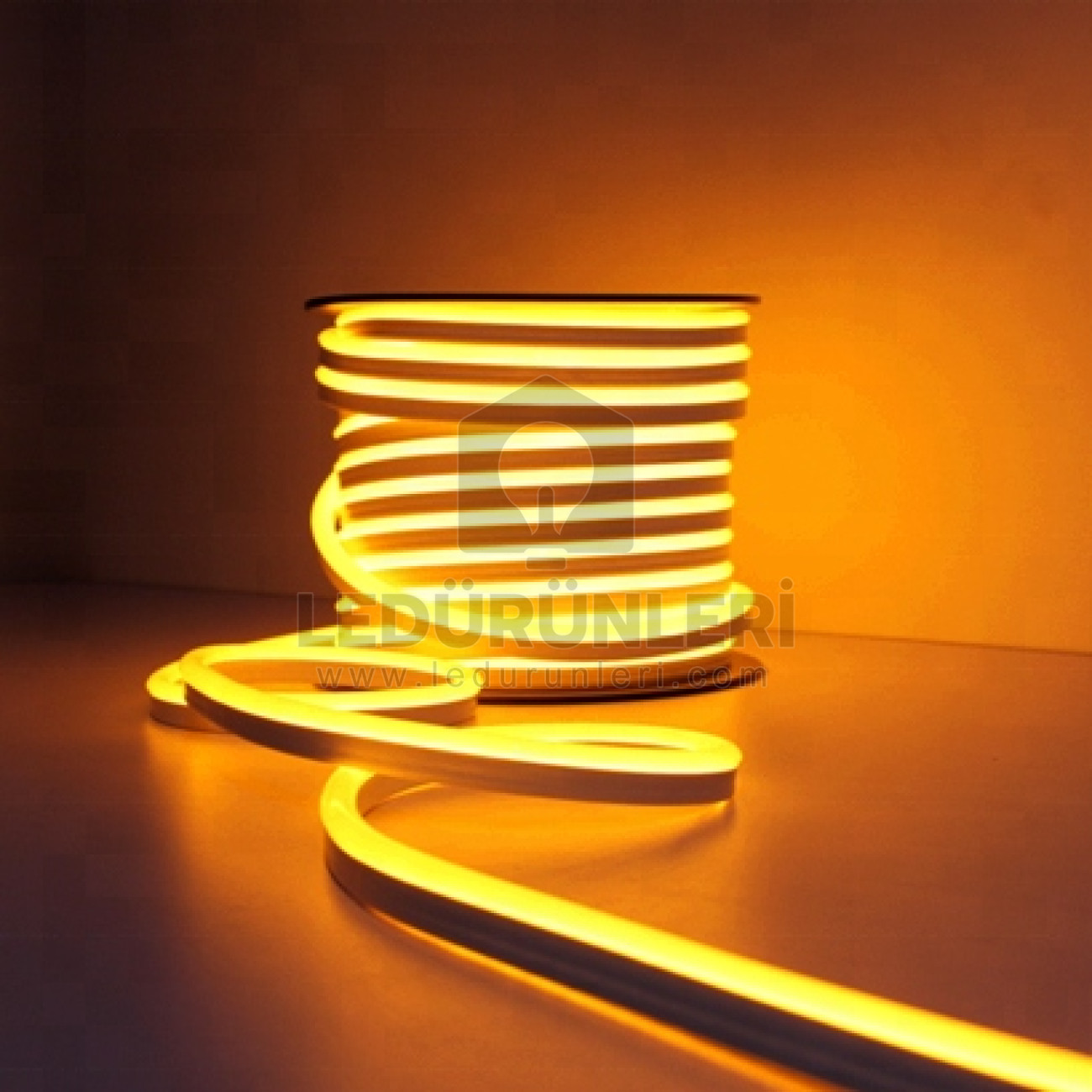 LightGo 220V 15x16mm T5 Neon LED Şerit – Su Geçirmez, Yüksek Parlaklık, Dış Mekan Uyumlu