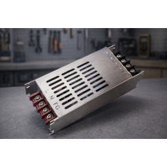 5V. 10A. 50W. İç Mekan Metal Kasa Led Trafosu Adaptör